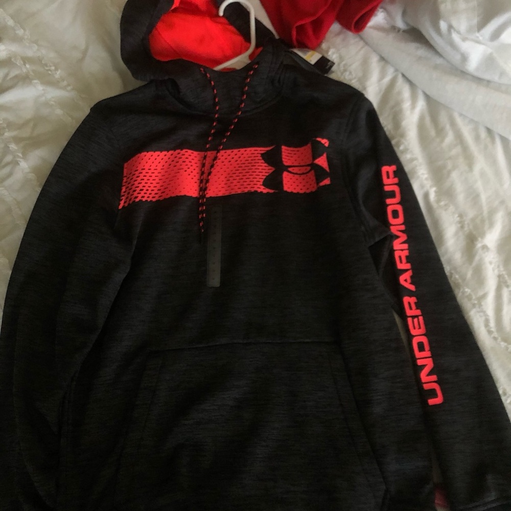 Men’s Under Armour- ColdGear sweatshirt